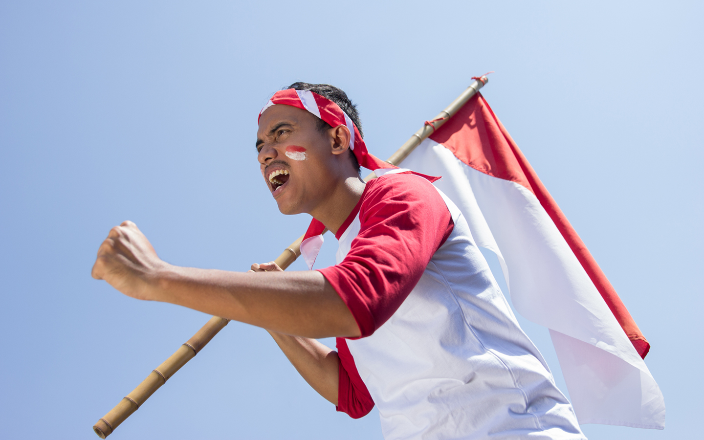 Saat Kerusuhan Mengguncang Negeri, Kita Tetap Berdiri Bersama